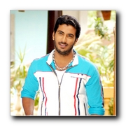 Nee Vaenundaa Chellam Gallery